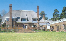 THE BEND COUNTRY HOUSE