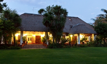 ZULU NYALA COUNTRY MANOR