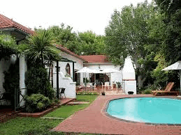 DE OUDE KRAAL COUNTRY ESTATE