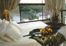 PHUZA MOYA PRIVATE GAME LODGE