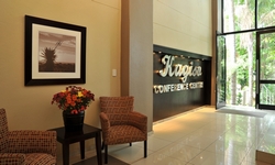 SAFARI LODGE HOTEL & CONFERENCE CENTRE SAFARI LODGE HOTEL & CONFERENCE CENTRE