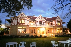 FOSTER'S MANOR FOSTER'S MANOR