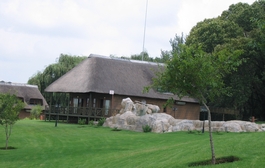 LEKOA LODGE