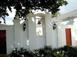 VAL DU CHARRON WINES & OLIVE ESTATE GUESTHOUSE VAL DU CHARRON WINES & OLIVE ESTATE GUESTHOUSE