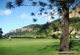 CREMORNE HOLIDAY RESORT CREMORNE HOLIDAY RESORT