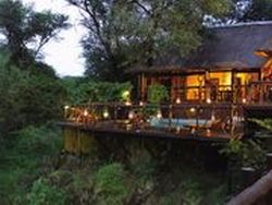 MADIKWE RIVER LODGE