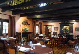 THE COUNTRY HOUSE AT HUNTERS THE COUNTRY HOUSE AT HUNTERS