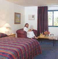 PROTEA HOTEL LANDMARK LODGE - MIDRAND PROTEA HOTEL LANDMARK LODGE - MIDRAND